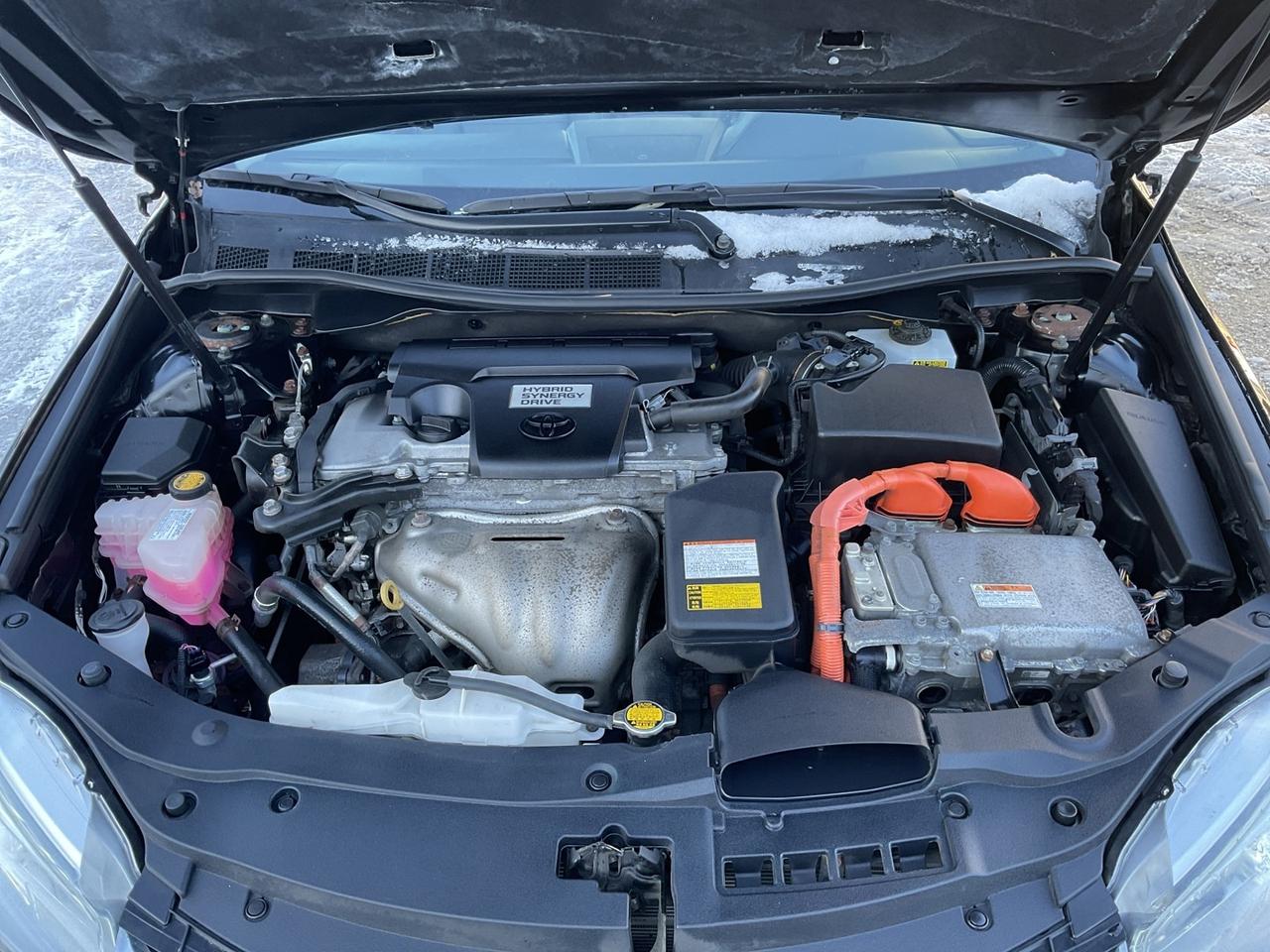 2015 Toyota Camry Hybrid XLE - LTHR! NAV! BACK-UP CAM! BSM! SUNROOF! Photo