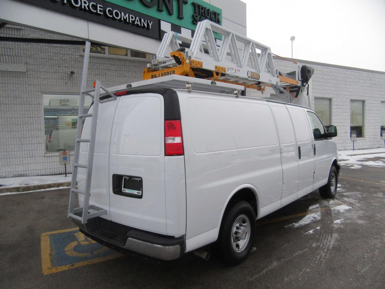 2026 Chevrolet 3500 EXTENDED WITH NEW RH38D LADDER BUCKET SYSTEM Photo