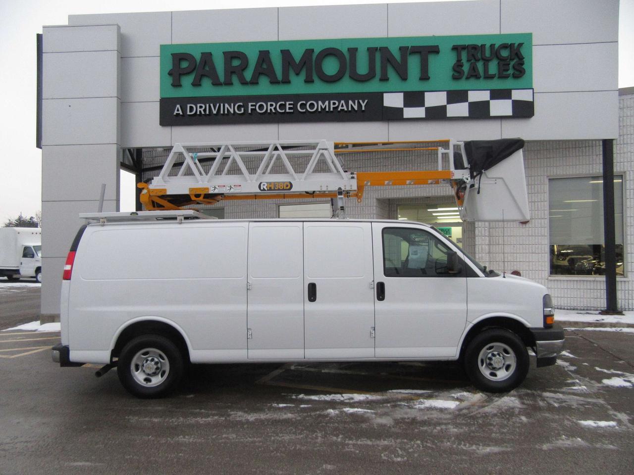 2026 Chevrolet 3500 EXTENDED WITH NEW RH38D LADDER BUCKET SYSTEM Photo5