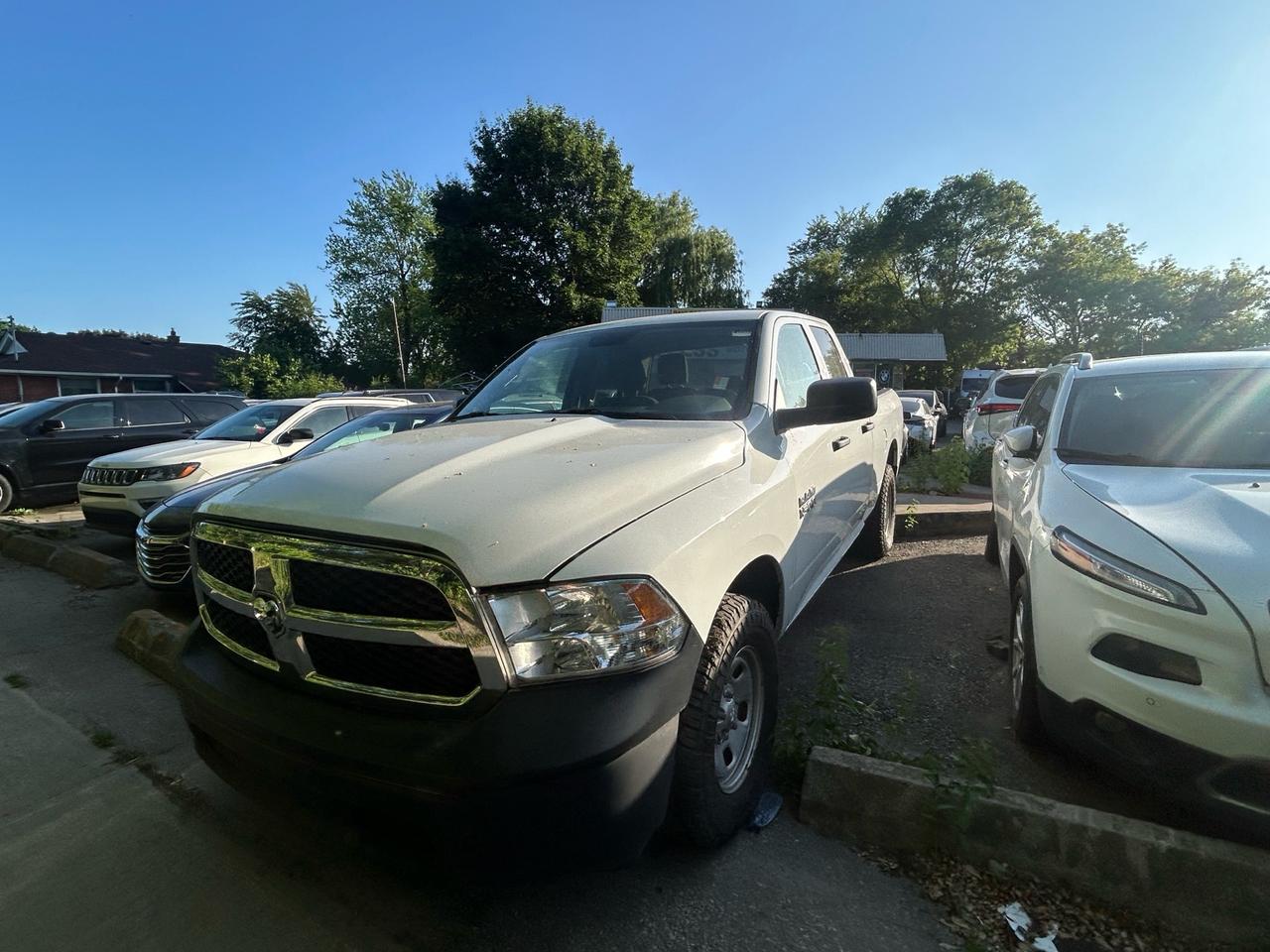 2018 RAM 1500 Tradesman 4x4 Quad Cab 6'4 Box Photo5
