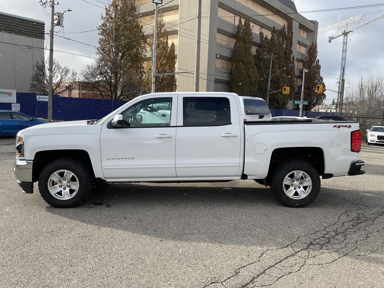 2018 Chevrolet Silverado 1500 LT Crew Cab 4WD - NAV! BACK-UP CAM! HEATED SEATS! Photo