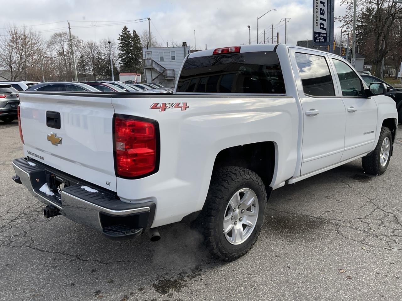 2018 Chevrolet Silverado 1500 LT Crew Cab 4WD - NAV! BACK-UP CAM! HEATED SEATS! Photo