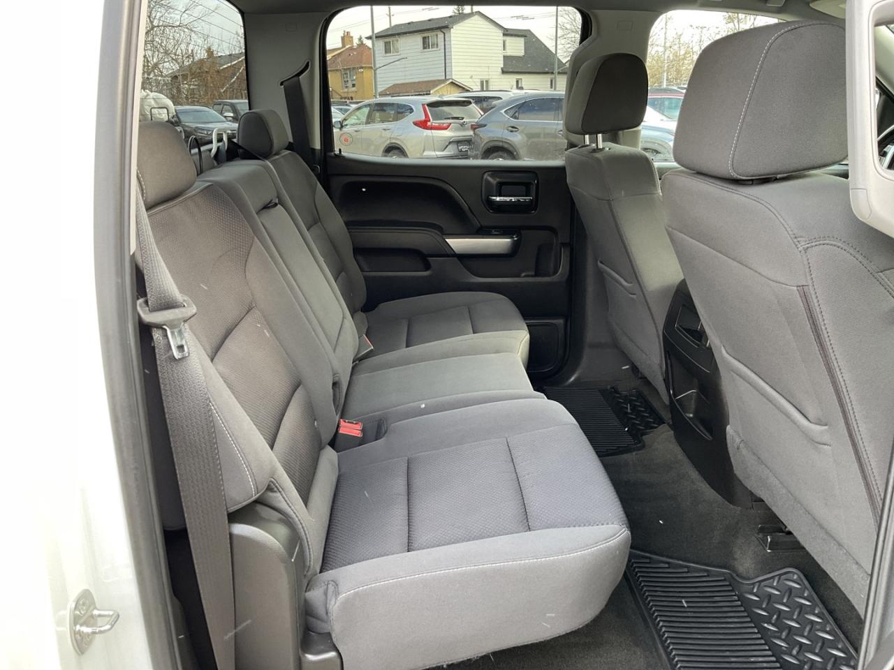 2018 Chevrolet Silverado 1500 LT Crew Cab 4WD - NAV! BACK-UP CAM! HEATED SEATS! Photo