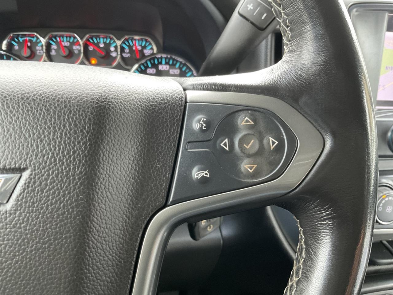 2018 Chevrolet Silverado 1500 LT Crew Cab 4WD - NAV! BACK-UP CAM! HEATED SEATS! Photo