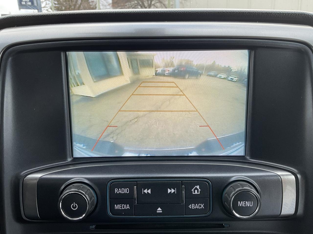 2018 Chevrolet Silverado 1500 LT Crew Cab 4WD - NAV! BACK-UP CAM! HEATED SEATS! Photo