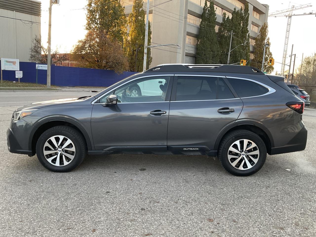 2020 Subaru Outback Touring - EYE SIGHT! BACK-UP CAM! BSM! SUNROOF! Photo3