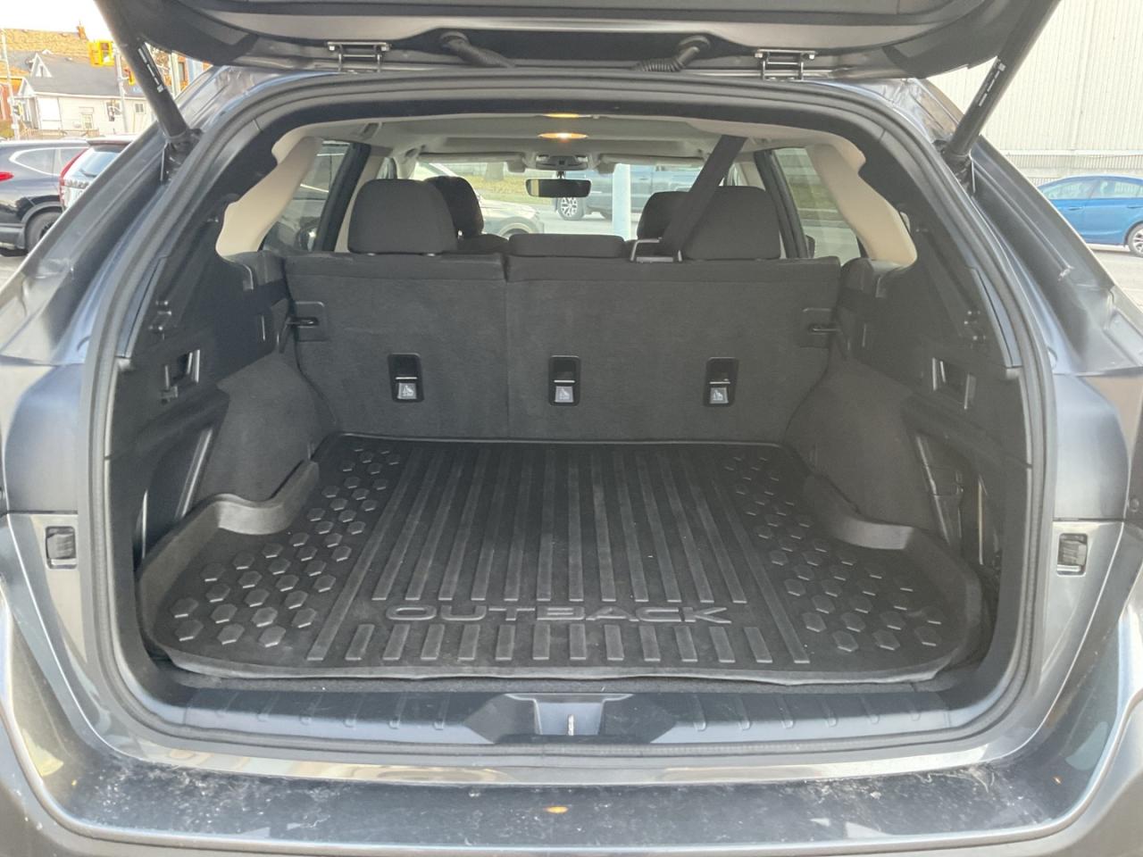 2020 Subaru Outback Touring - EYE SIGHT! BACK-UP CAM! BSM! SUNROOF! Photo