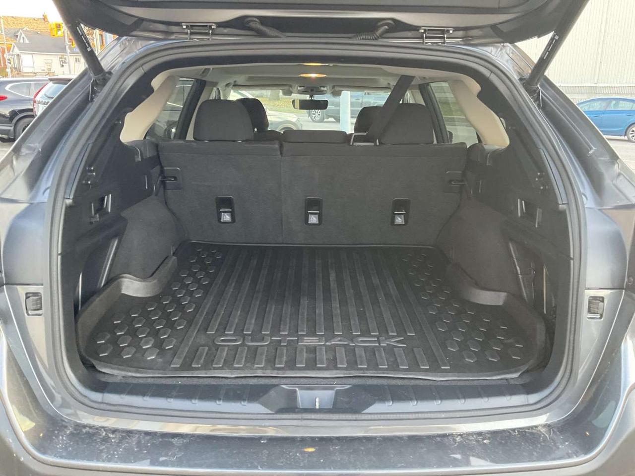 2020 Subaru Outback Touring - EYE SIGHT! BACK-UP CAM! BSM! SUNROOF! Photo