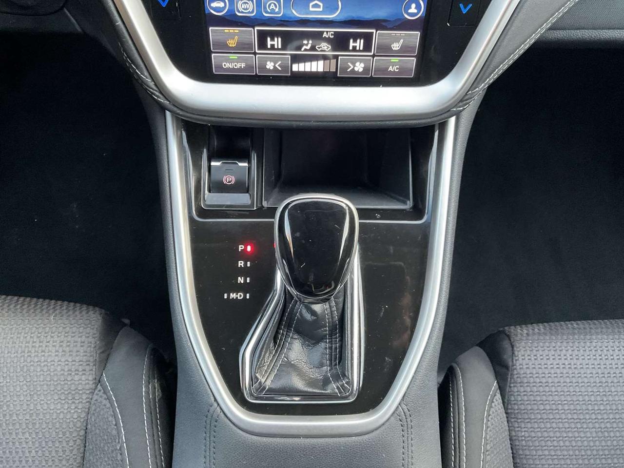 2020 Subaru Outback Touring - EYE SIGHT! BACK-UP CAM! BSM! SUNROOF! Photo