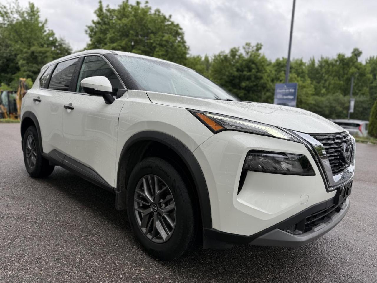 2023 Nissan Rogue S Photo3