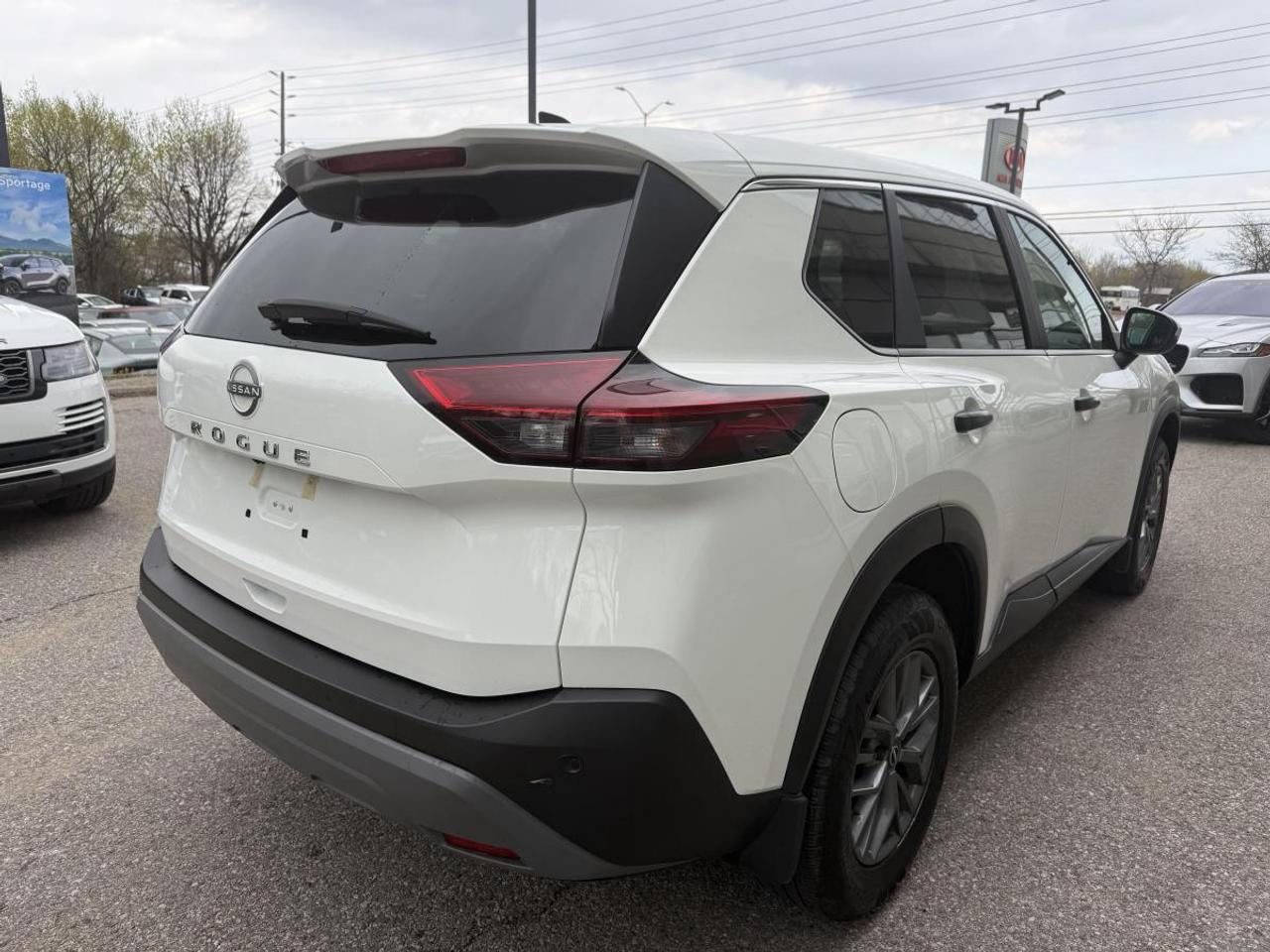 2023 Nissan Rogue FWD S Photo4