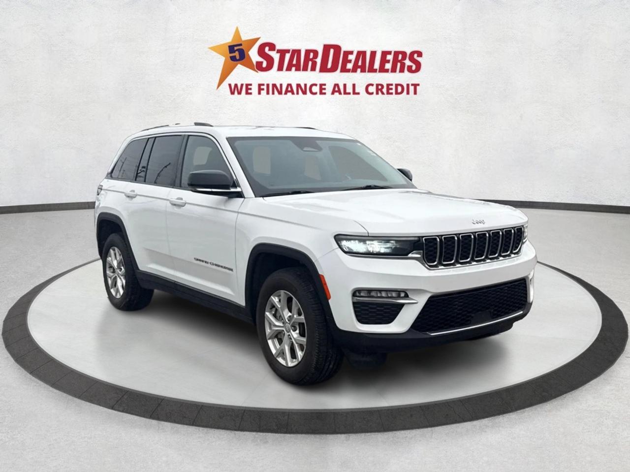 2023 Jeep Grand Cherokee Limited 4x4 WE FINANCE ALL CREDIT!  CLEAN! Photo0