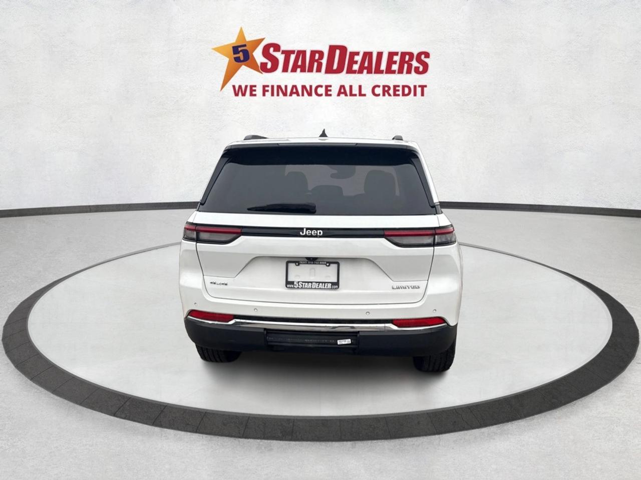 2023 Jeep Grand Cherokee Limited 4x4 WE FINANCE ALL CREDIT!  CLEAN! Photo