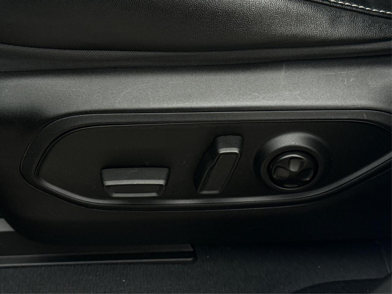 2023 Jeep Grand Cherokee Limited 4x4 WE FINANCE ALL CREDIT!  CLEAN! Photo