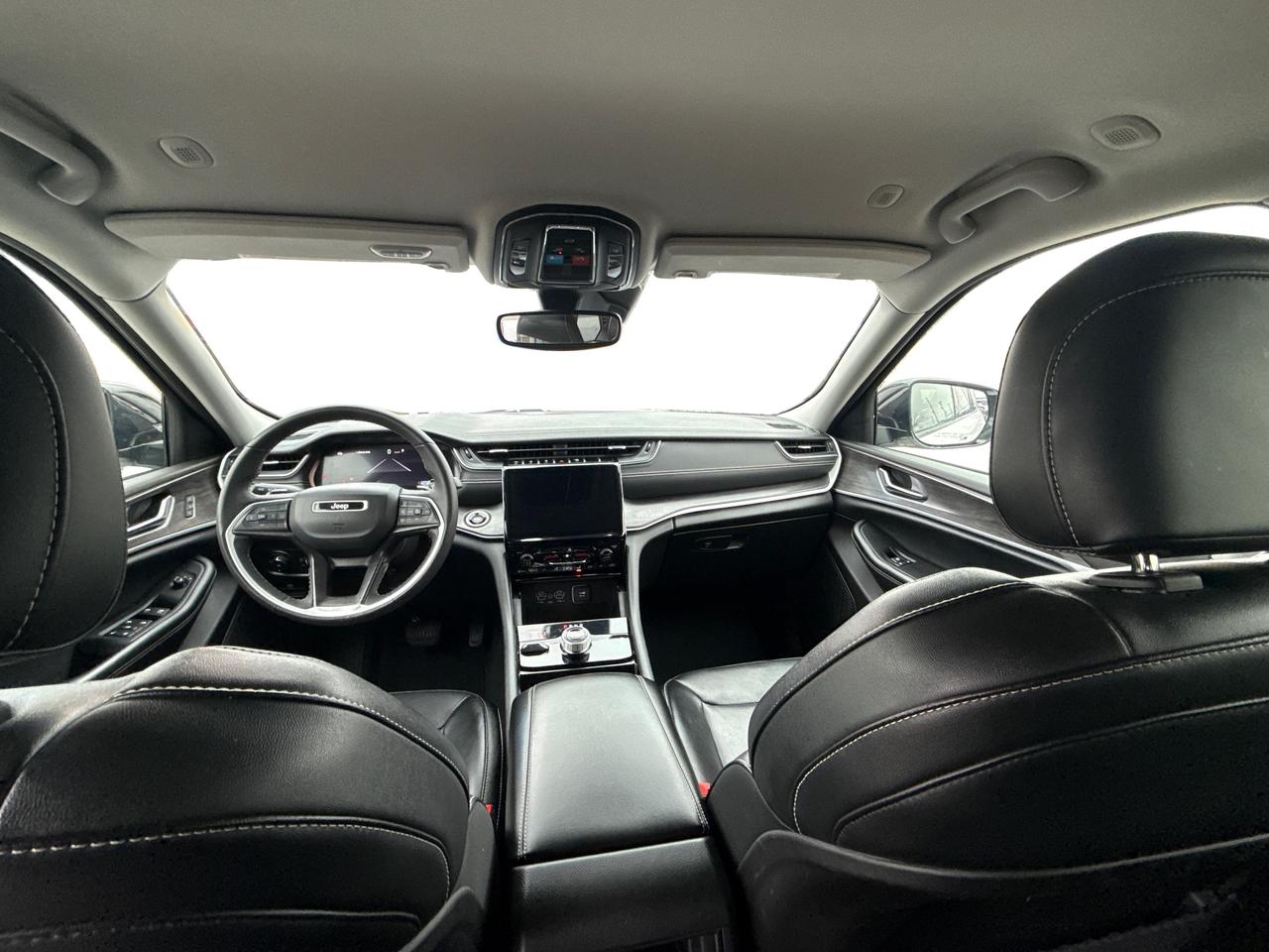 2023 Jeep Grand Cherokee Limited 4x4 WE FINANCE ALL CREDIT!  CLEAN! Photo