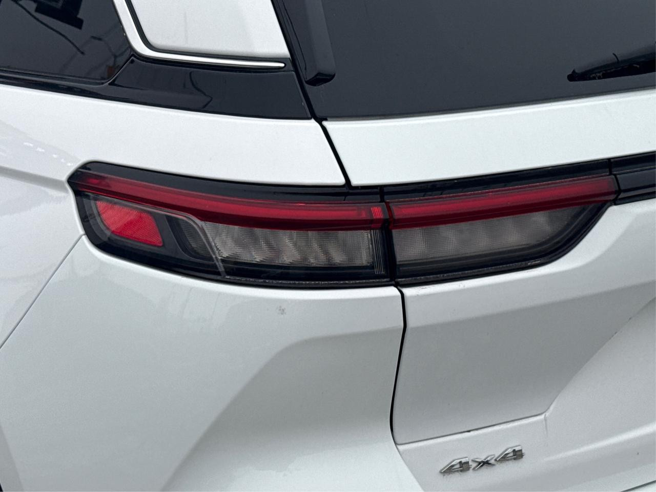 2023 Jeep Grand Cherokee Limited 4x4 WE FINANCE ALL CREDIT!  CLEAN! Photo