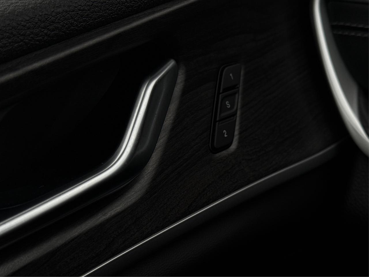 2023 Jeep Grand Cherokee Limited 4x4 WE FINANCE ALL CREDIT!  CLEAN! Photo