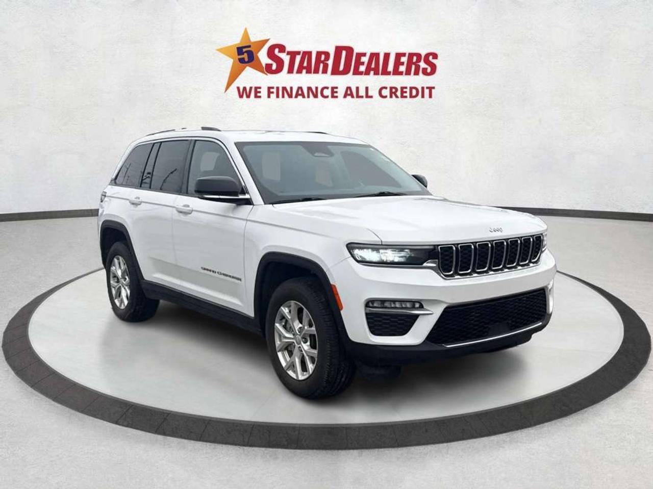 2023 Jeep Grand Cherokee Limited 4x4 WE FINANCE ALL CREDIT!  CLEAN! Photo0
