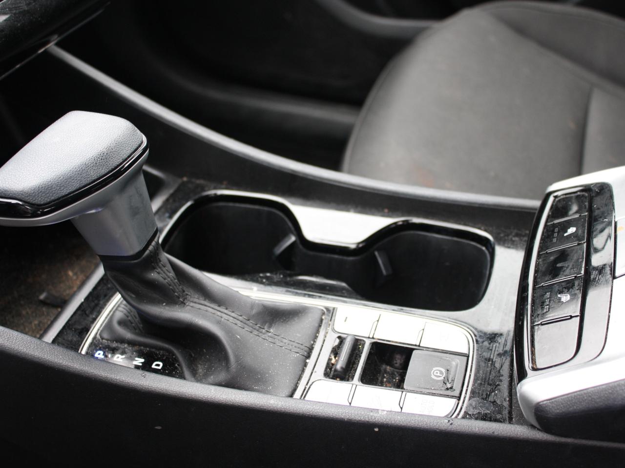 2023 Hyundai Tucson Essential AWD / Heated Seats / Bluetooth / Camera Photo