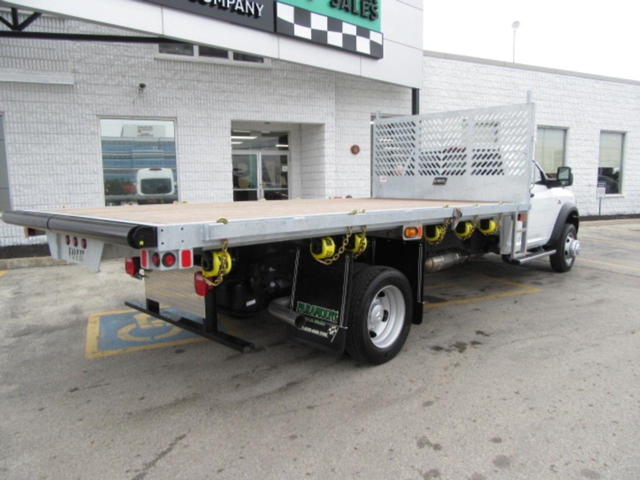 2024 RAM 5500 HD Chassis DIESEL REG CAB 4X4 WITH 16 FT DUMPING FLAT DECK Photo2