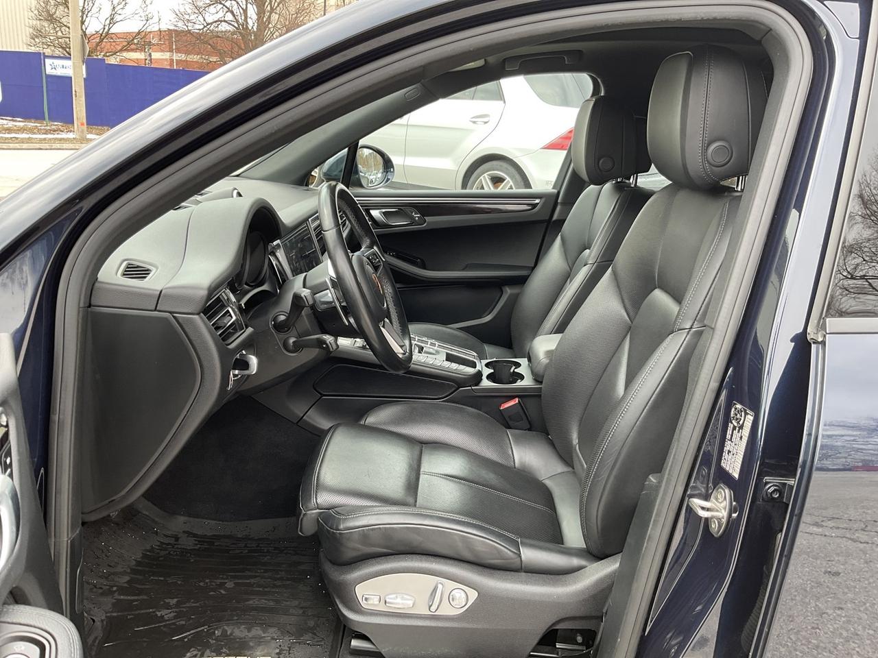 2020 Porsche Macan S - LTHR! NAV! 360 CAM! PANO ROOF! Photo