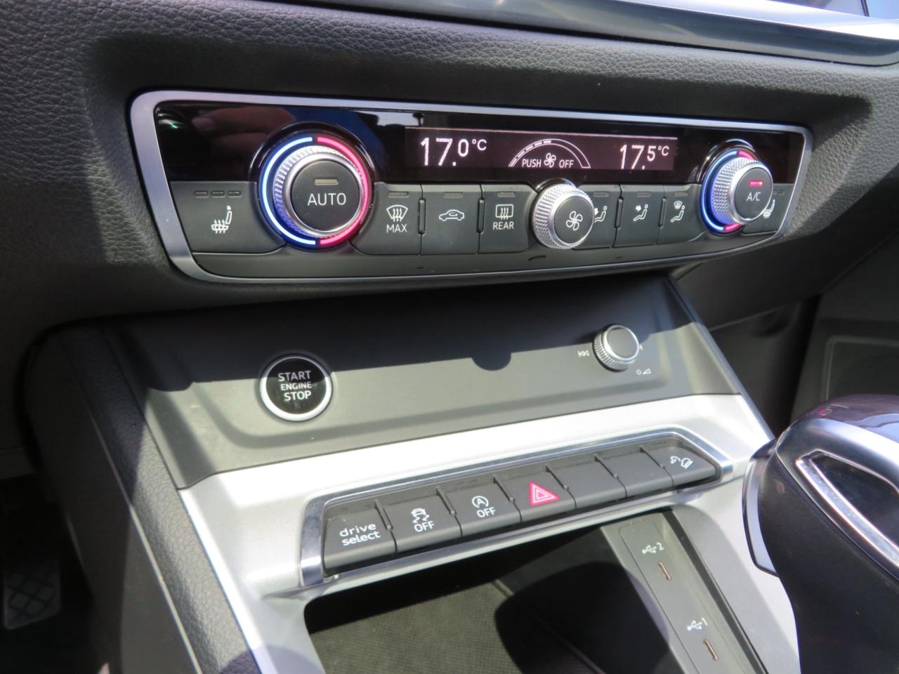 2022 Audi Q3 Komfort 45 TFSI quattro Photo