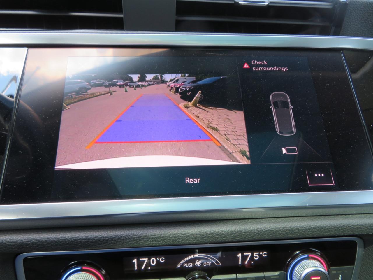 2022 Audi Q3 Komfort 45 TFSI quattro Photo