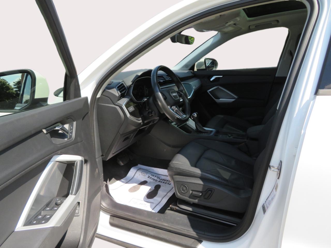 2022 Audi Q3 Komfort 45 TFSI quattro Photo