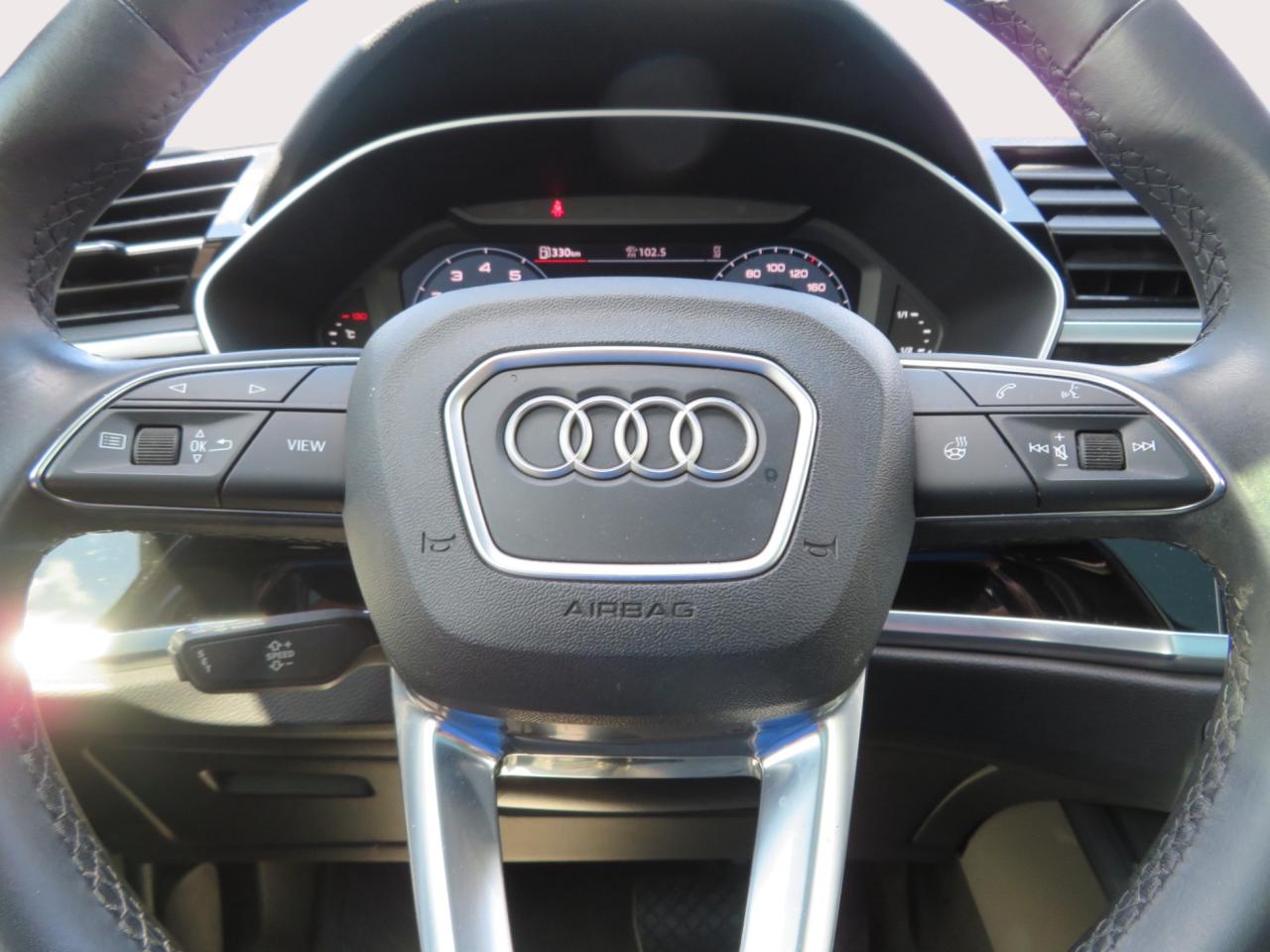 2022 Audi Q3 Komfort 45 TFSI quattro Photo