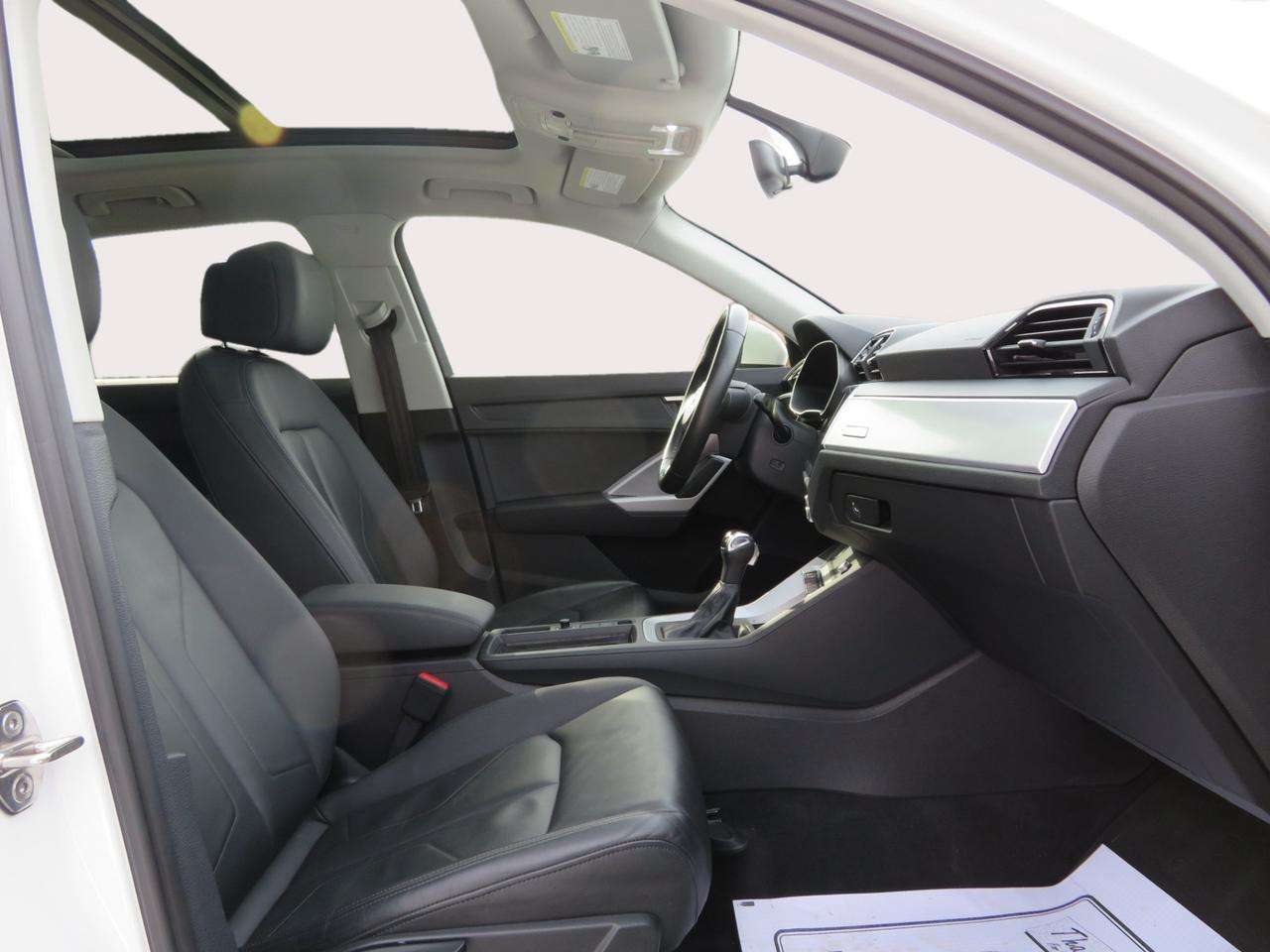 2022 Audi Q3 Komfort 45 TFSI quattro Photo