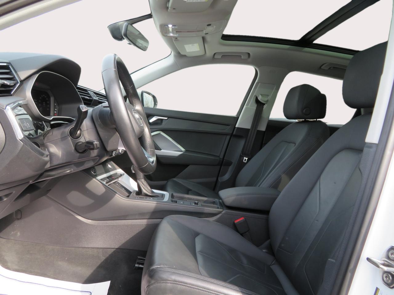 2022 Audi Q3 Komfort 45 TFSI quattro Photo