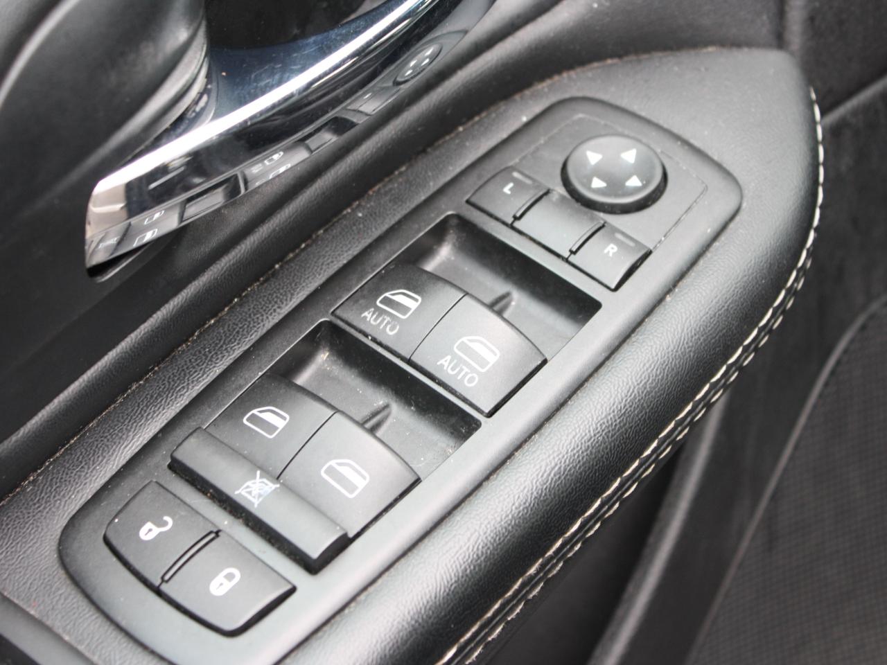 2016 Chrysler Town & Country 4dr Wgn S As-Is Special Photo