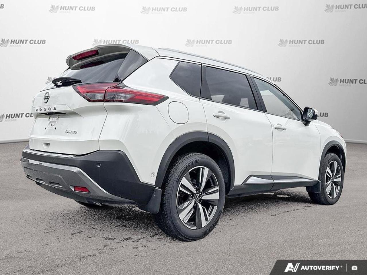 2023 Nissan Rogue SL Photo