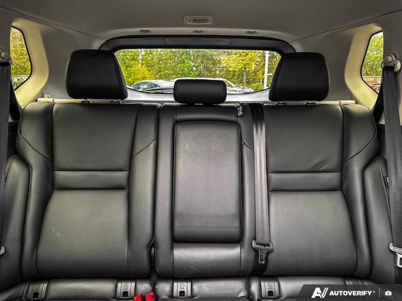 2023 Nissan Rogue SL Photo