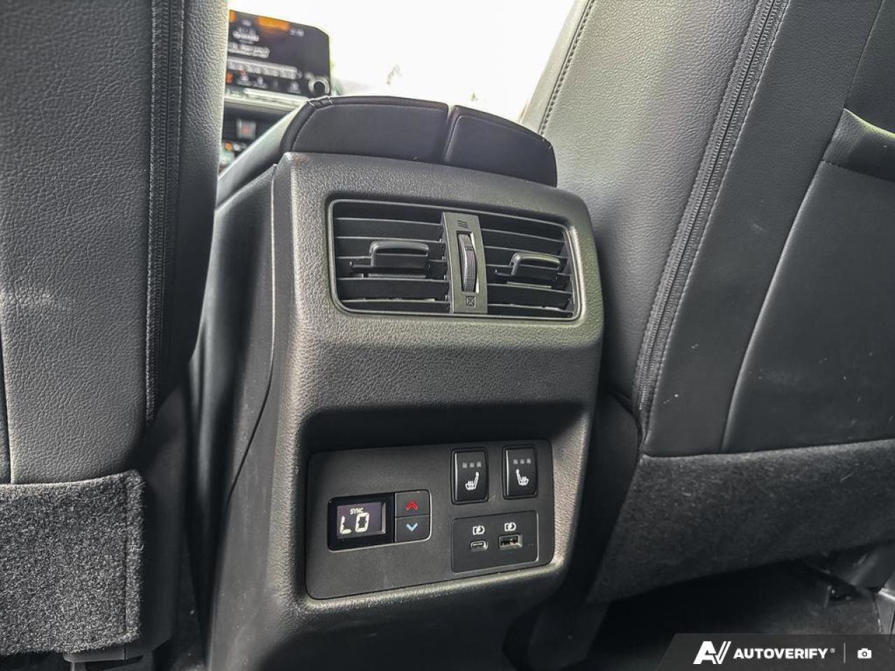 2023 Nissan Rogue SL Photo