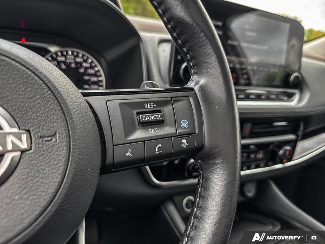 2023 Nissan Rogue SL Photo