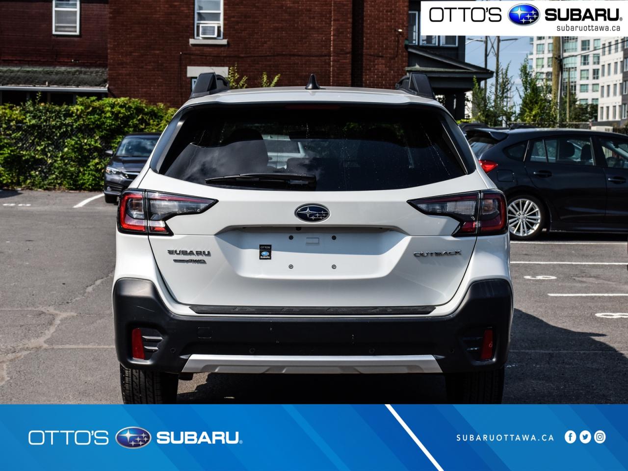 2020 Subaru Outback LIMITED Photo