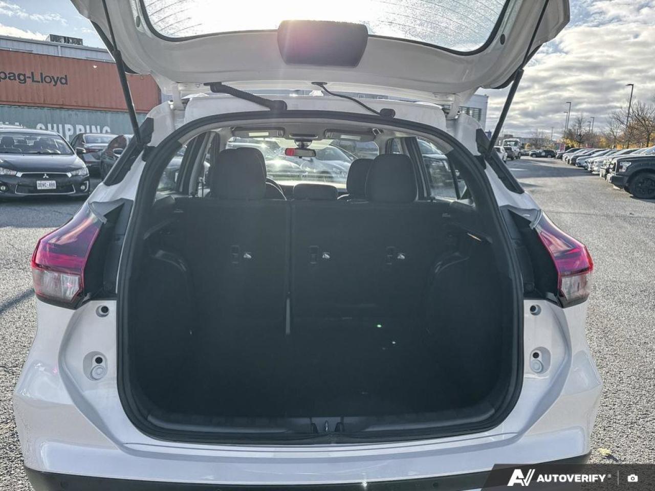 2024 Nissan Kicks SV Photo