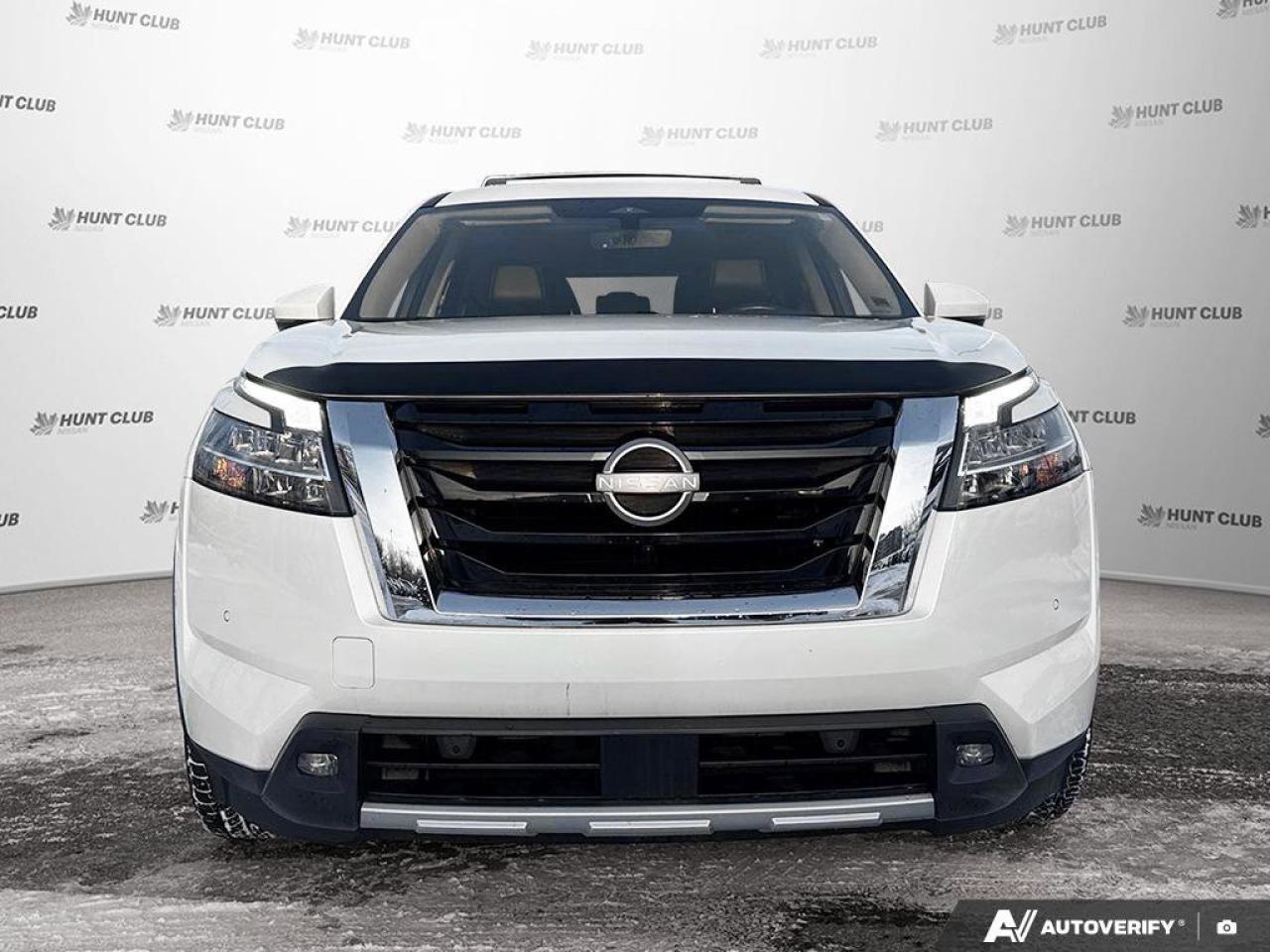 2023 Nissan Pathfinder SL Photo