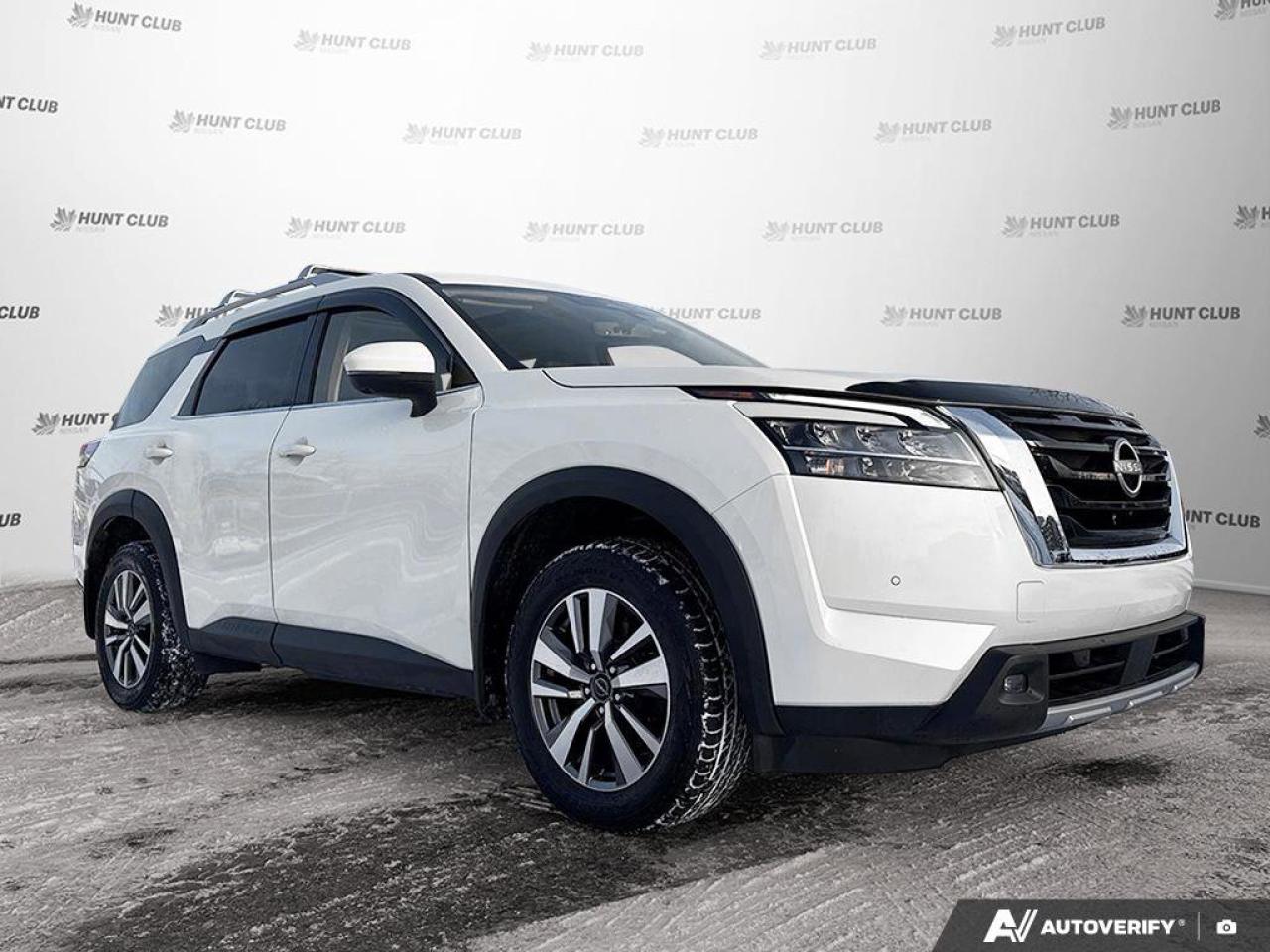 2023 Nissan Pathfinder SL Photo
