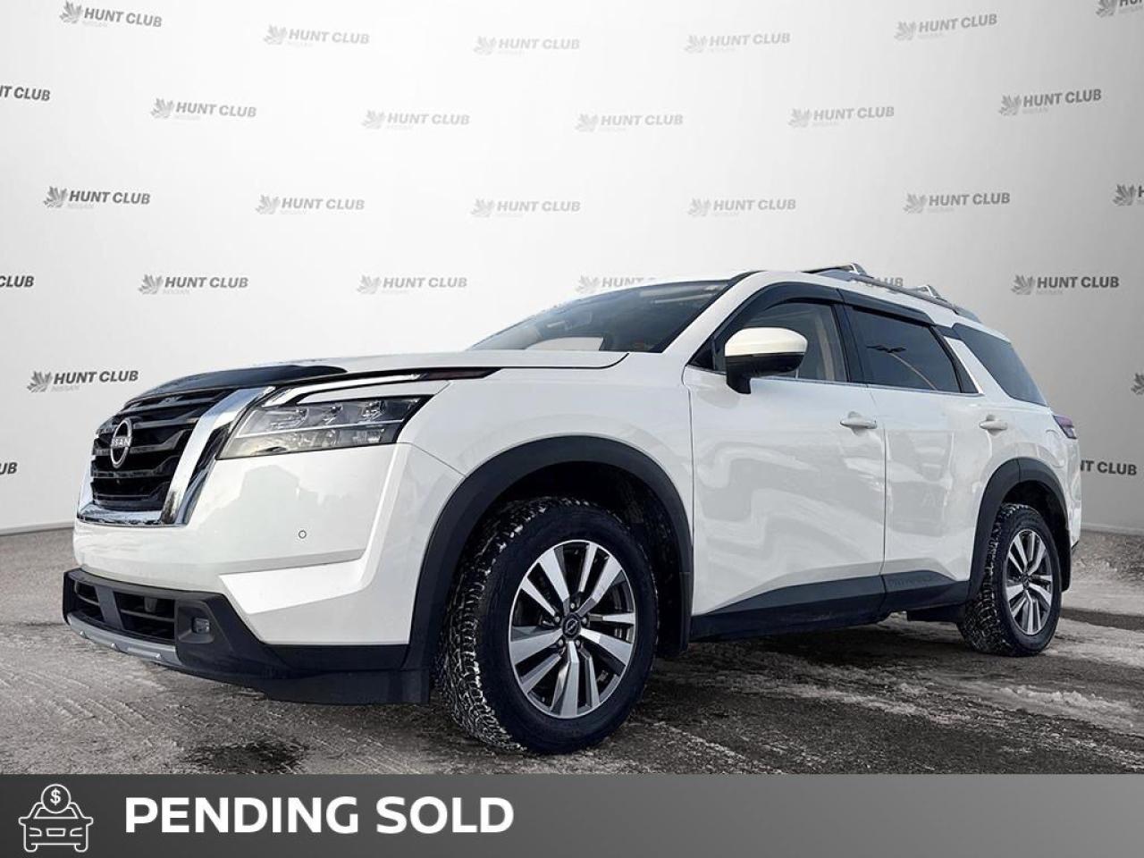 2023 Nissan Pathfinder SL Photo