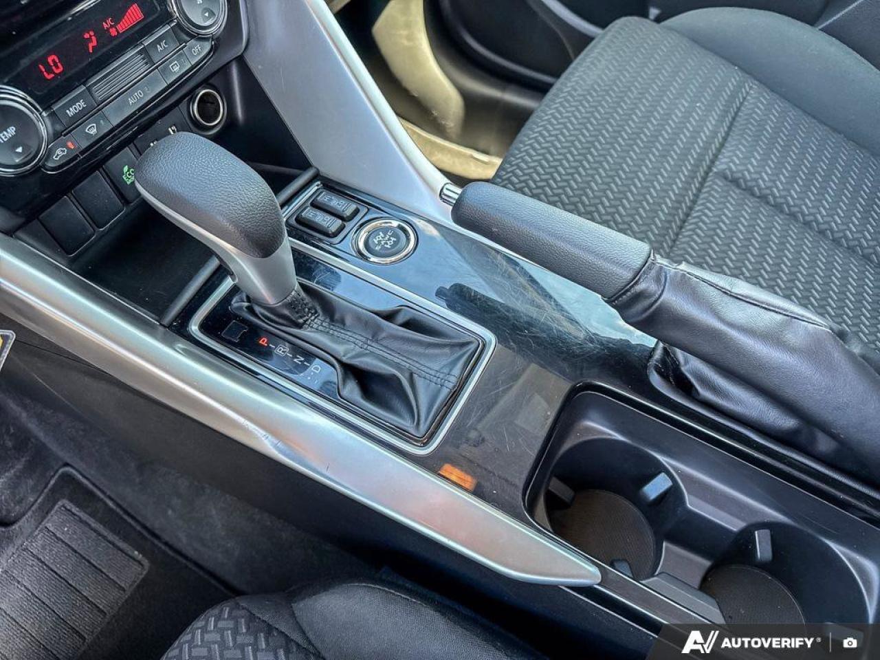 2022 Mitsubishi Eclipse Cross ES Photo