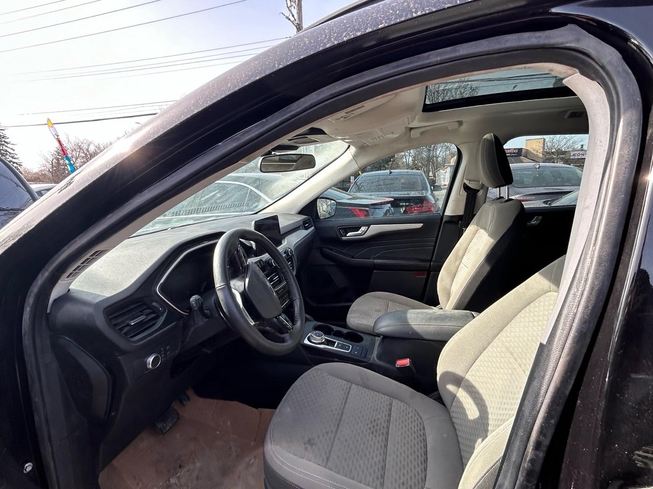 2021 Ford Escape SE FWD Photo4