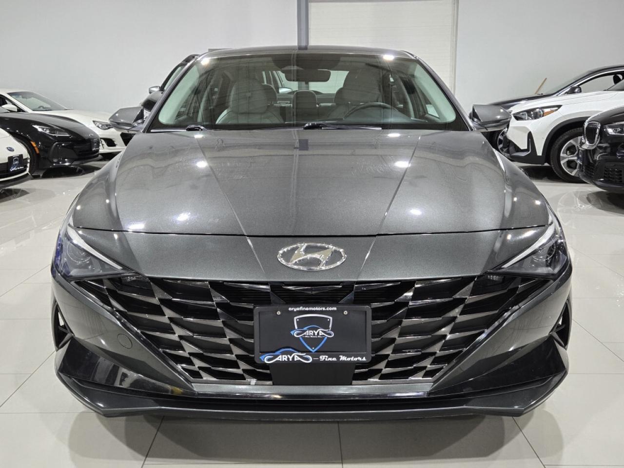 2023 Hyundai Elantra Luxury PKG No Accidents 2 Tone Leather & Sunroof R Photo2