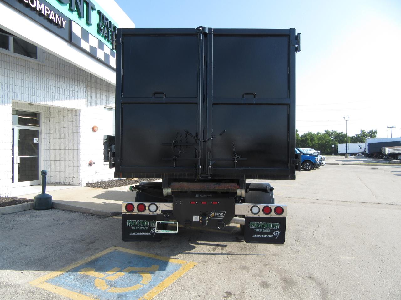 2024 RAM 5500 HD Chassis DIESEL REG CAB 4X4 NEW SWAPLOADER HOOK LIFT/BIN Photo