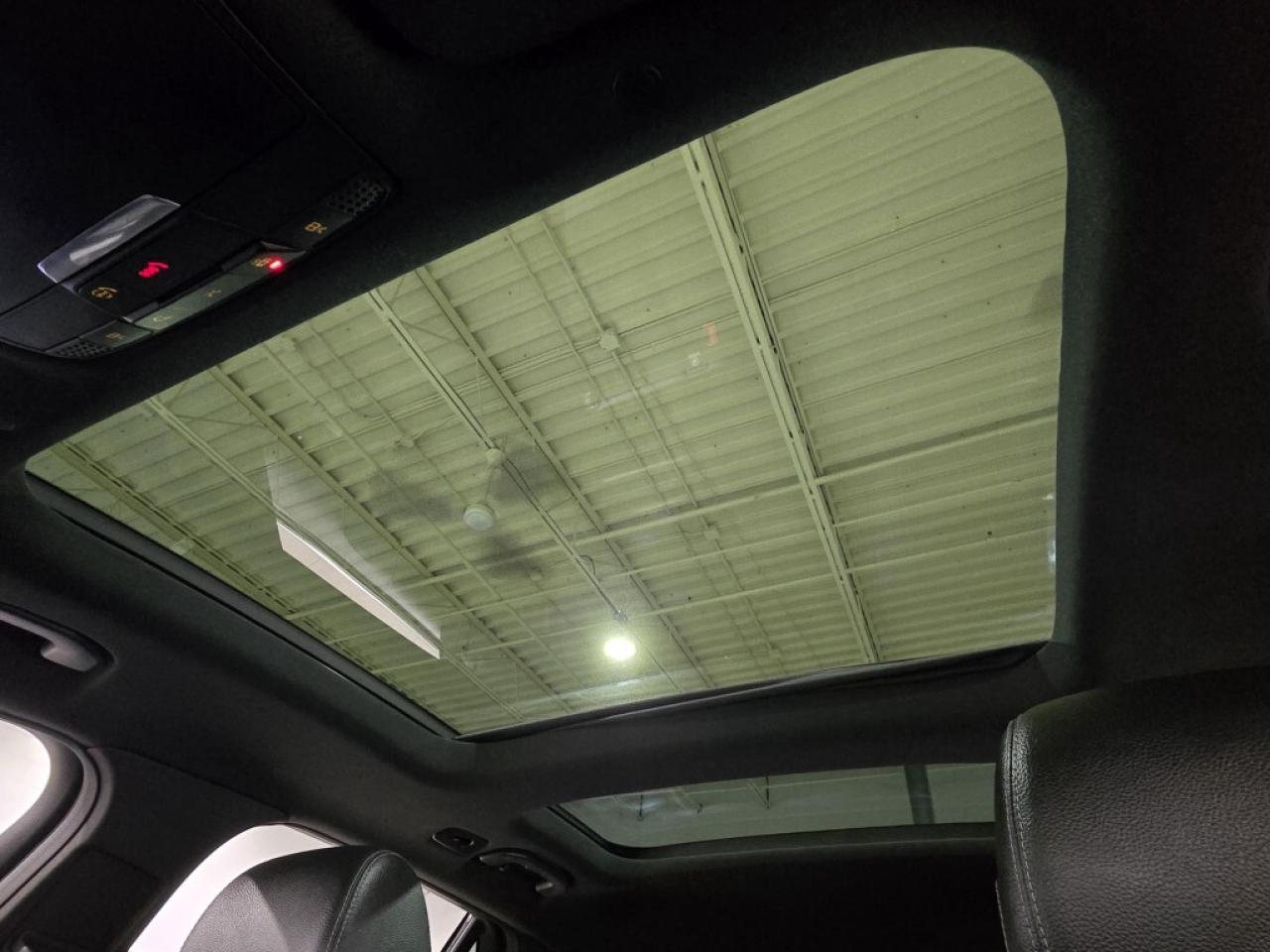 2021 Mercedes-Benz GLC-Class 300 4MATIC No Accidents AMG PKG 360 Cam Photo