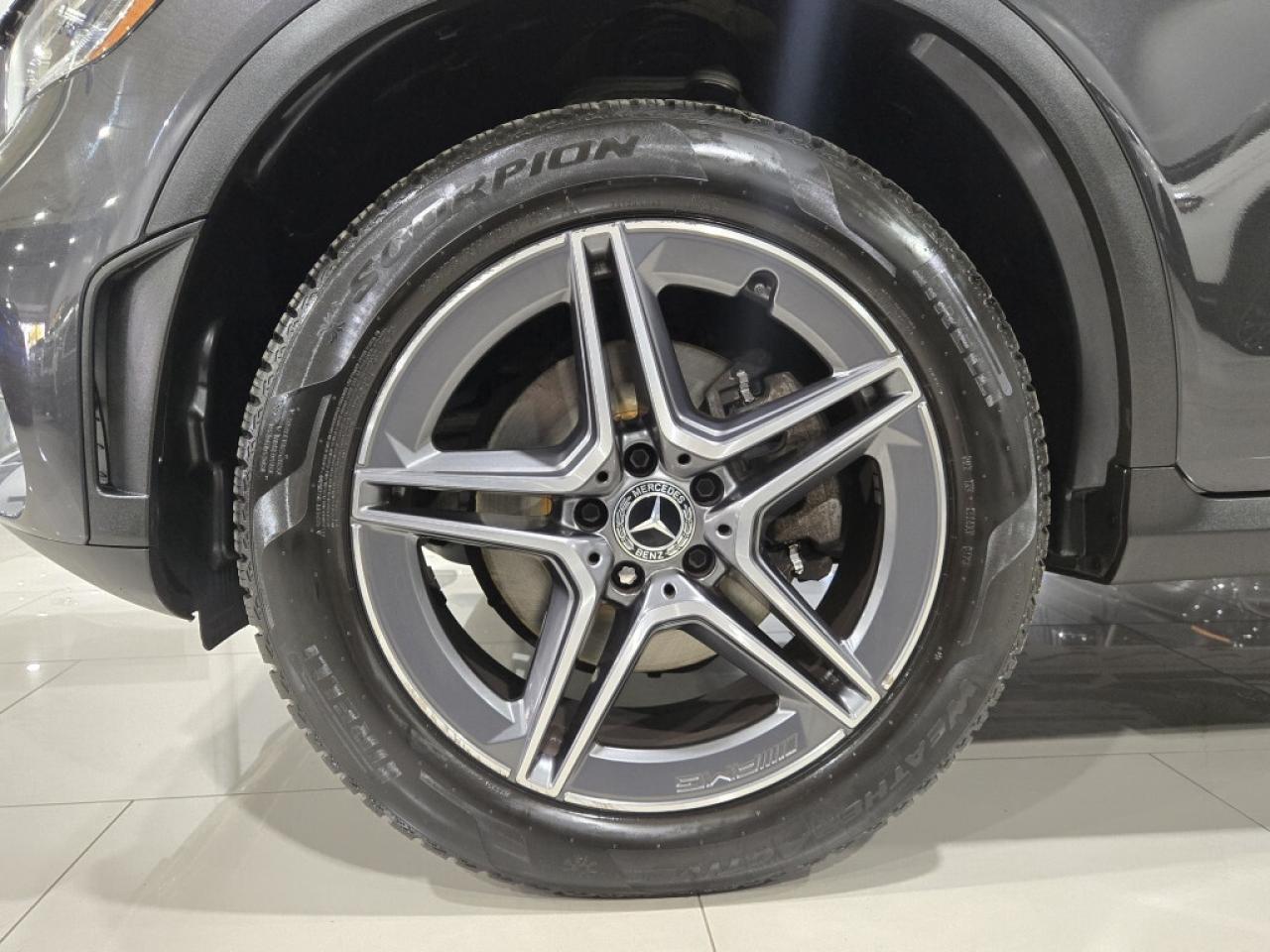 2021 Mercedes-Benz GLC-Class 300 4MATIC No Accidents AMG PKG 360 Cam Photo