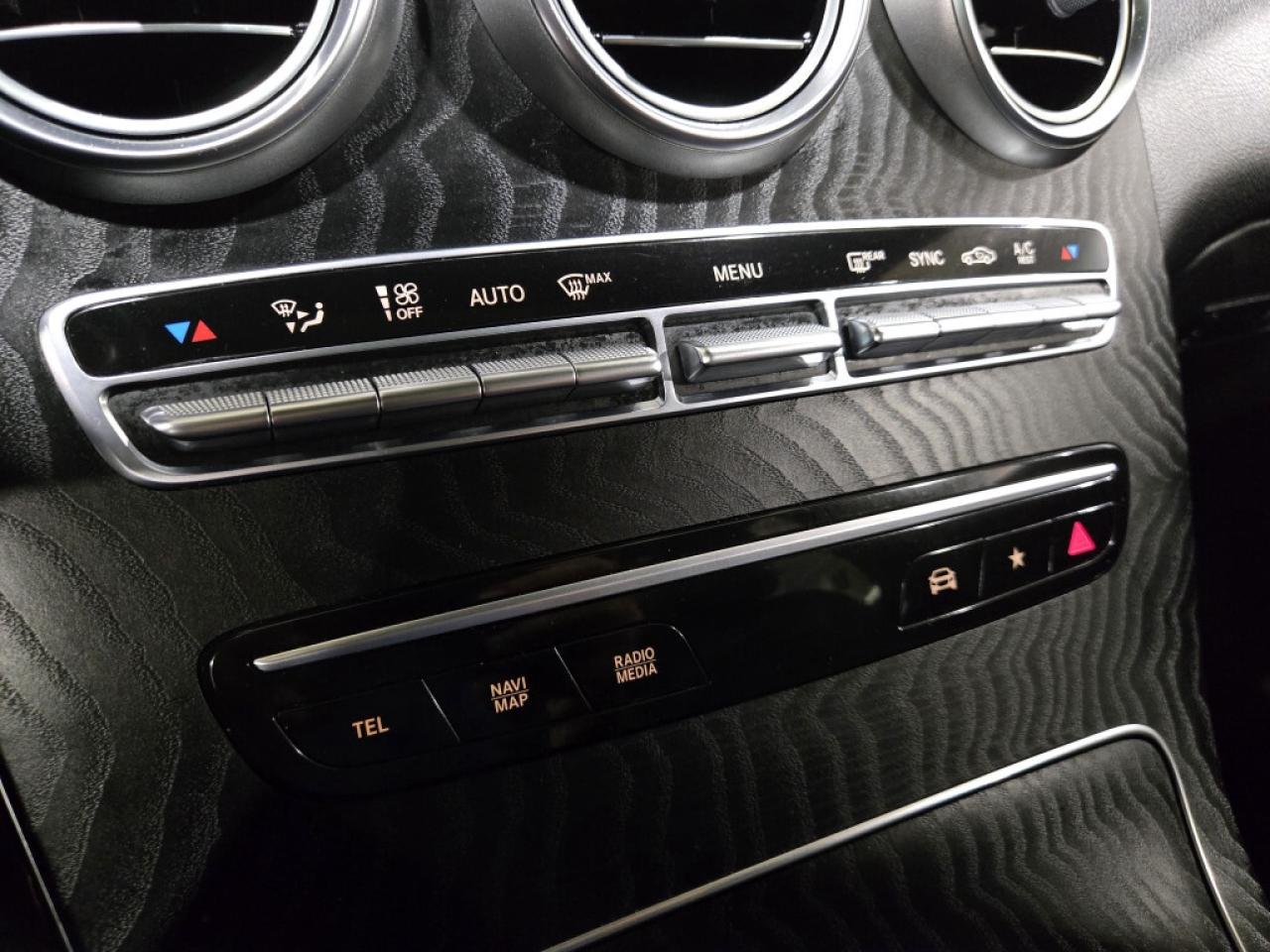 2021 Mercedes-Benz GLC-Class 300 4MATIC No Accidents AMG PKG 360 Cam Photo