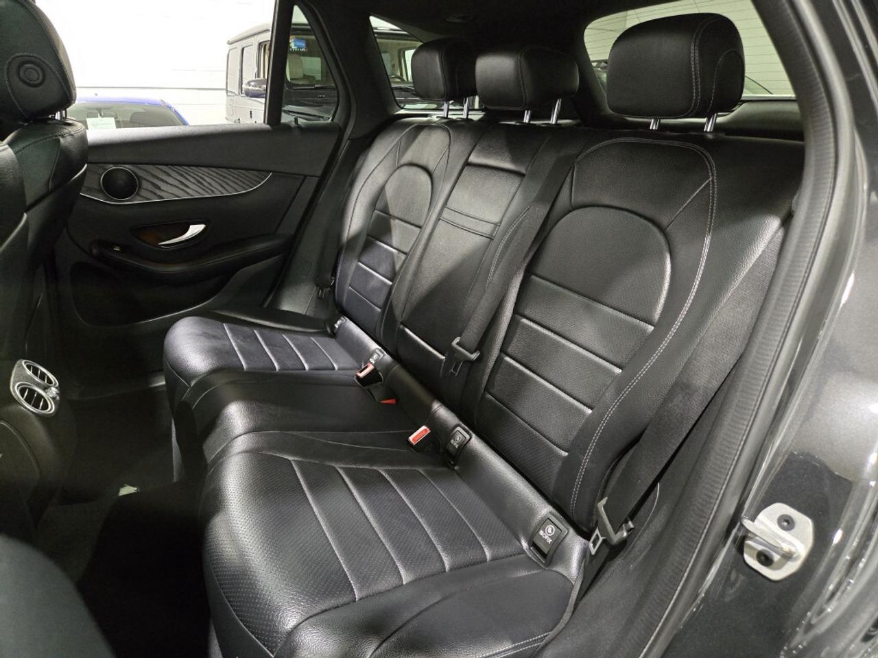 2021 Mercedes-Benz GLC-Class 300 4MATIC No Accidents AMG PKG 360 Cam Photo