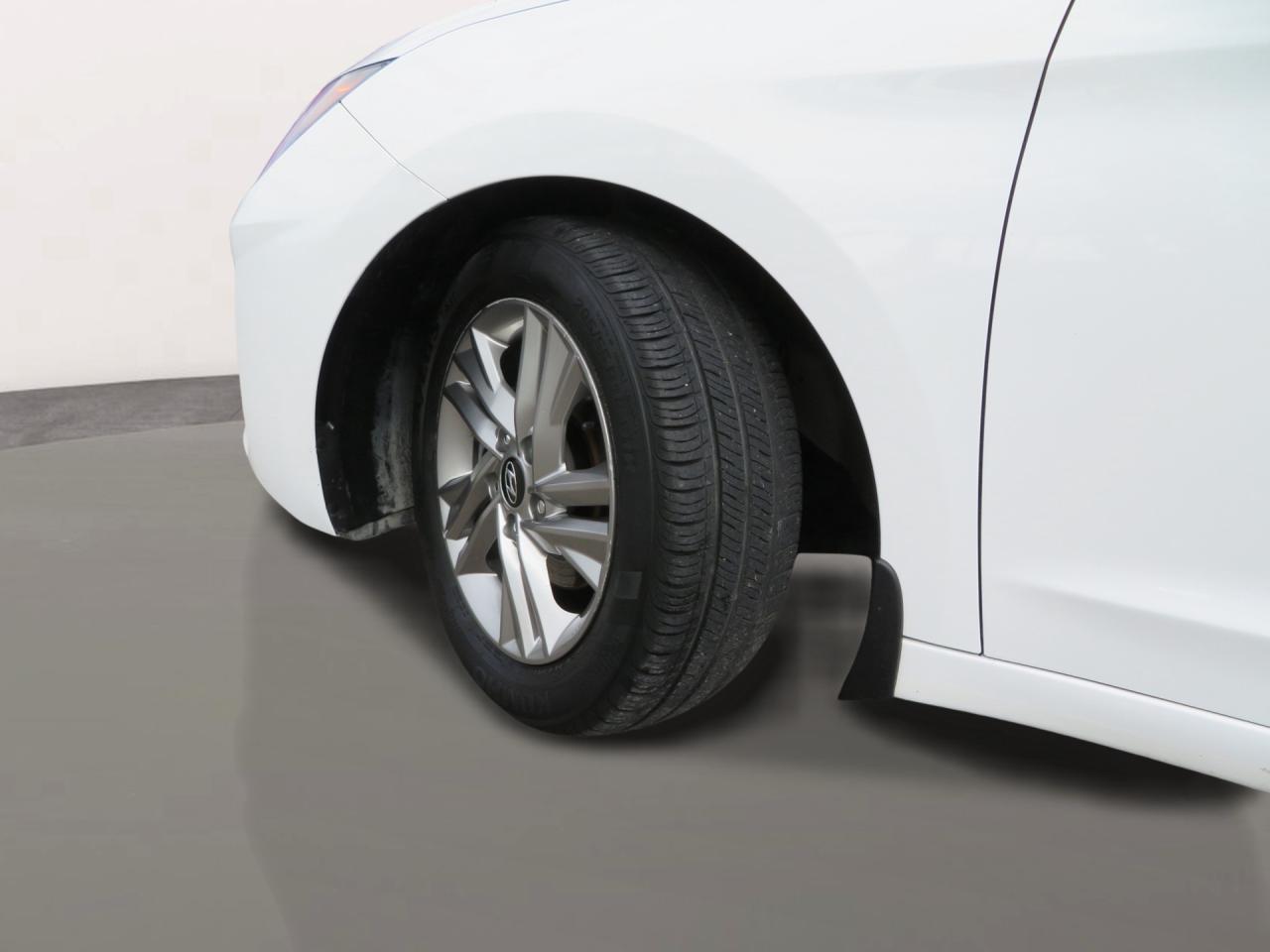 2019 Hyundai Elantra PREFERRED AUTO Photo